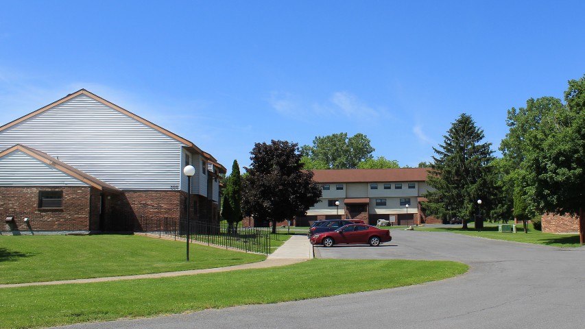 townhouses near auburn ny exterior image of auburn heights family apartments from two plus four construction