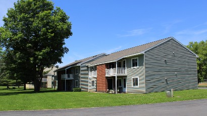 apartments near weedsport ny thumbnail image of side view for village manor I apartments from two plus four construction