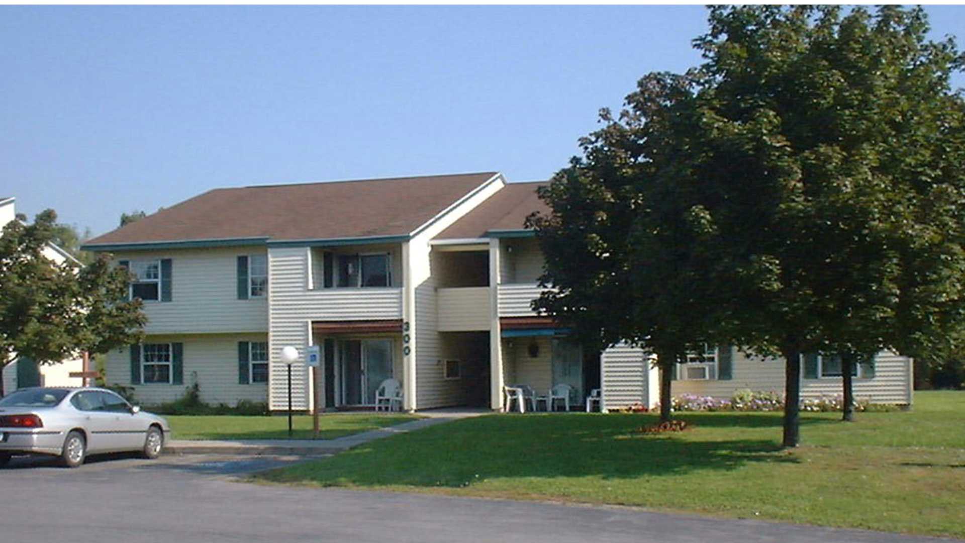 Family Apartments near Clifton Springs