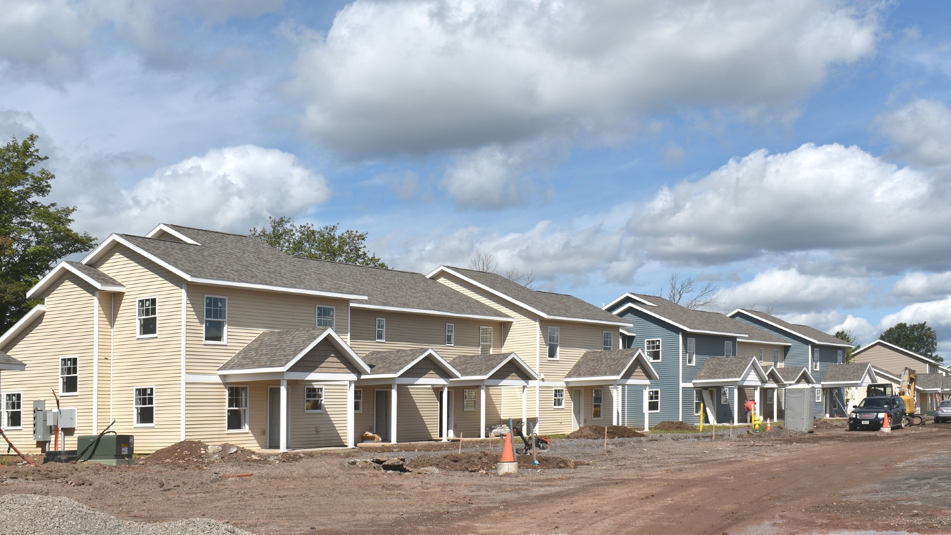 townhomes near cicero ny island hollow phase ii townhome sideview