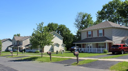 townhomes near auburn ny thumbnaiil image of Greenview Hills family apartments street view from two plus four management