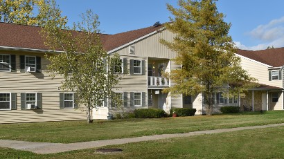 Senior Apartments near Skaneateles NY exterior thumbnail image of gateway senior apartments from two plus four management