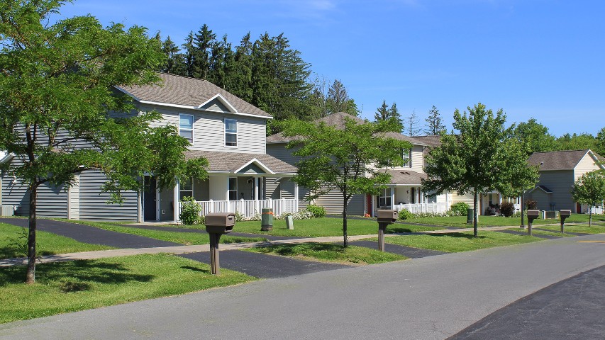 townhomes near auburn ny exterior view of Greenview Hills family apartments from two plus four management