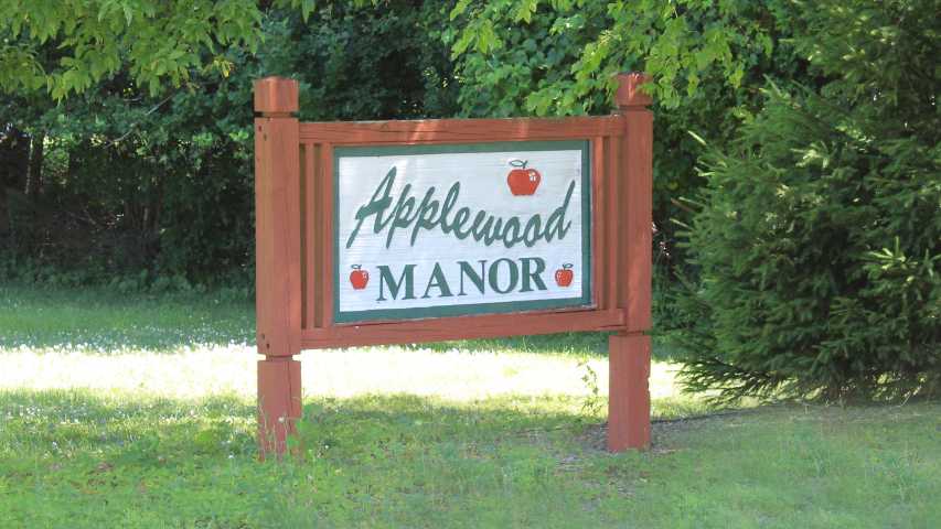 senior apartments near camillus applewood manor front sign