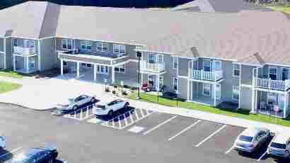  Island Hollow Parking Lot Senior Living Thumbnail