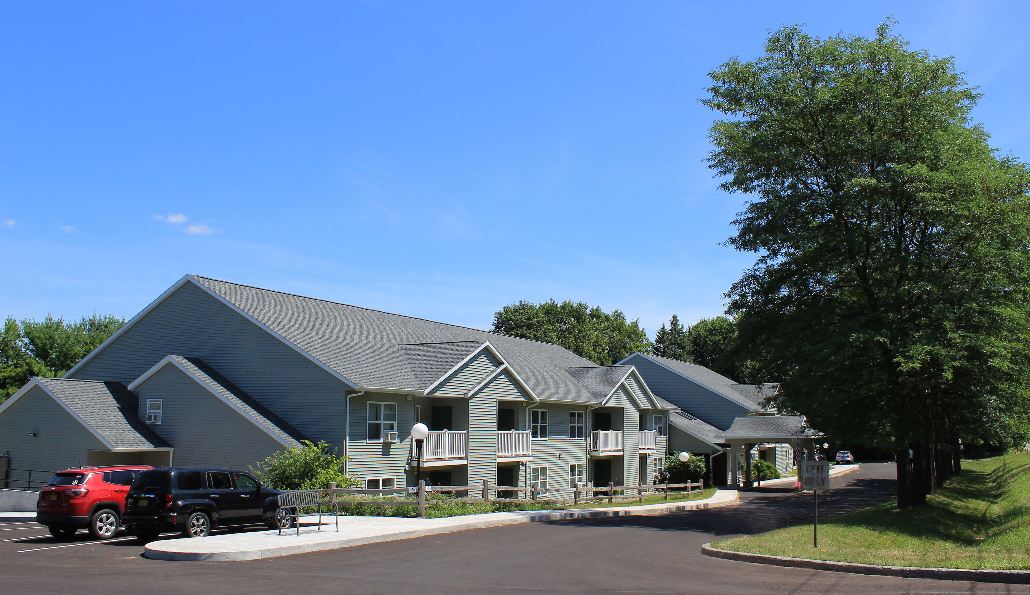 View our luxurious senior apartments at applewood manor near camillus ny 