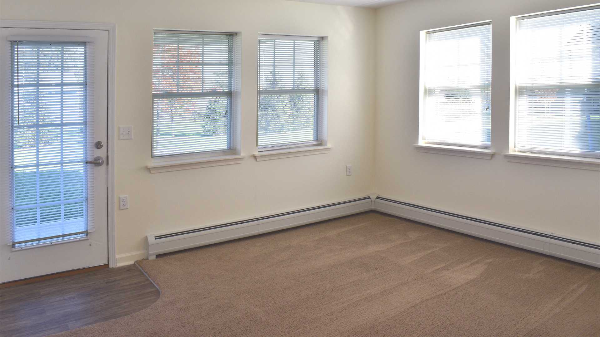 Island Hollow Windows Bedroom